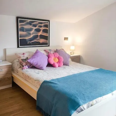 아파트 Casa Evita 산신소
